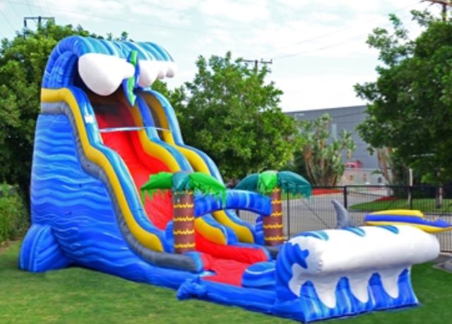 Wave Water Slide in Fort Worth